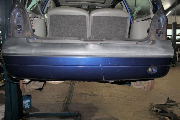 Foto: STOSSFÄNGER/ STOßSTANGE HINTEN eines Renault Twingo 1.2 TS