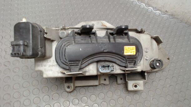 Foto: SCHEINWERFER LINKS eines Renault Espace 2.2 dT TS