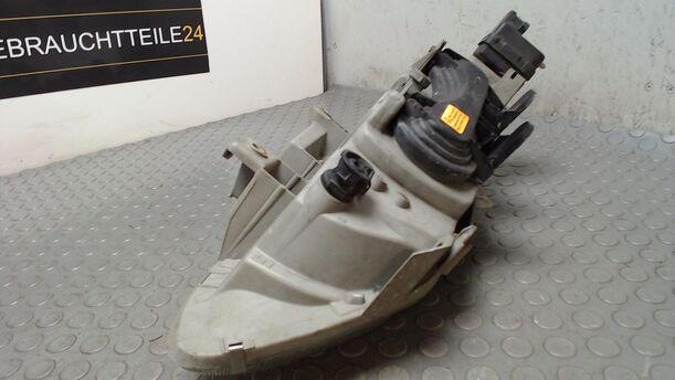 Foto: SCHEINWERFER LINKS eines Renault Espace 2.2 dT TS