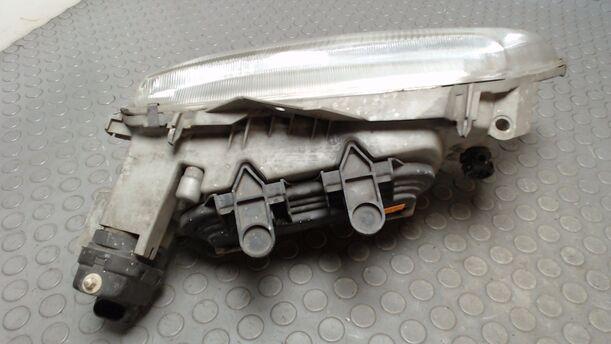 Foto: SCHEINWERFER LINKS eines Renault Espace 2.2 dT TS