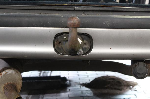 Foto: STOSSFÄNGER / STOßSTANGE HINTEN eines Renault Espace 2.2 dT TS