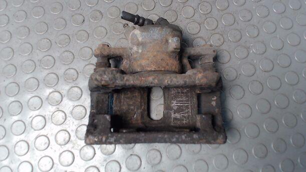 Foto: BREMSSATTEL VORN LINKS eines Nissan Micra 1.2 TS