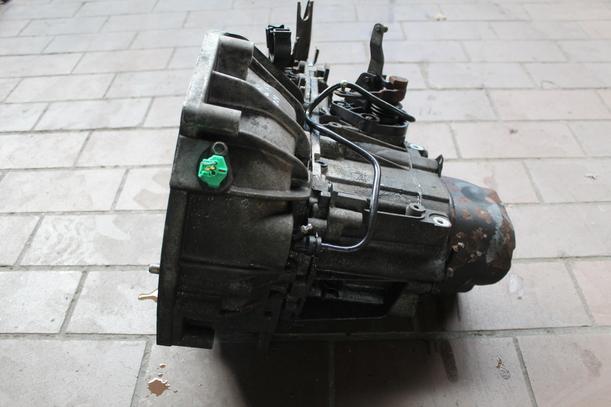 Foto: SCHALTGETRIEBE CEJHQCG eines Nissan Micra 1.2 TS