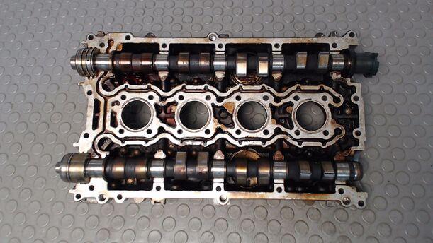 Foto: VENTILDECKEL/ NOCKENWELLENGEHÄUSE eines Volvo V40 1.8 Beauty