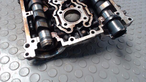 Foto: VENTILDECKEL/ NOCKENWELLENGEHÄUSE eines Volvo V40 1.8 Beauty