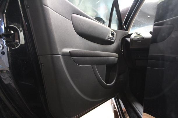 Foto: TÜR VORN LINKS (3-TÜRER) eines Citroen C4 Coupe 1.4 16V Beauty