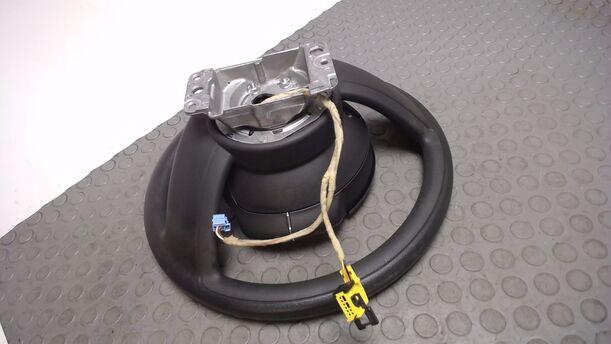 Foto: LENKRAD (OHNE AIRBAG) eines Citroen C4 Coupe 1.4 16V Beauty