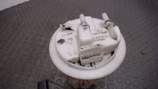 Foto: KRAFTSTOFFPUMPE eines Peugeot 206 CC 135 TS