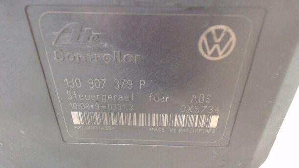 Foto: HAUPTBREMSAGGREGAT / ABS eines VW New Beetle 2.0 TS