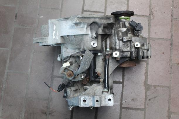 Foto: SCHALTGETRIEBE 5-GANG ( EGT ) eines VW New Beetle 2.0 TS