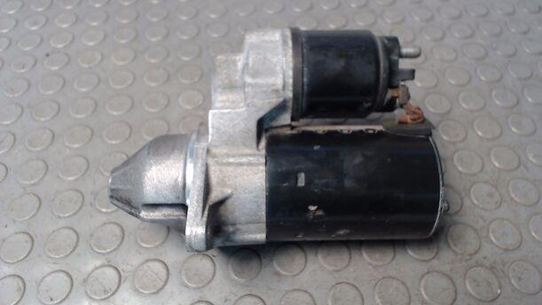 Foto: ANLASSER / STARTER  BOSCH eines Opel Corsa 1.0 12V TS
