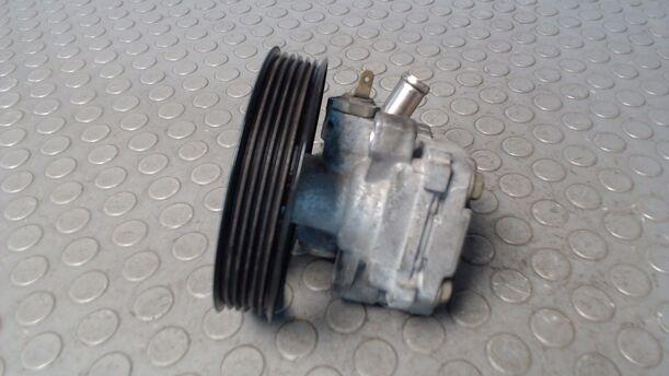 Foto: PUMPE SERVOLENKUNG/ SERVOPUMPE eines Mazda 3 1.4 Sport Comfort