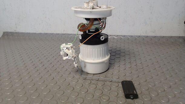 Foto: KRAFTSTOFFPUMPE eines Mazda 3 1.4 Sport TS