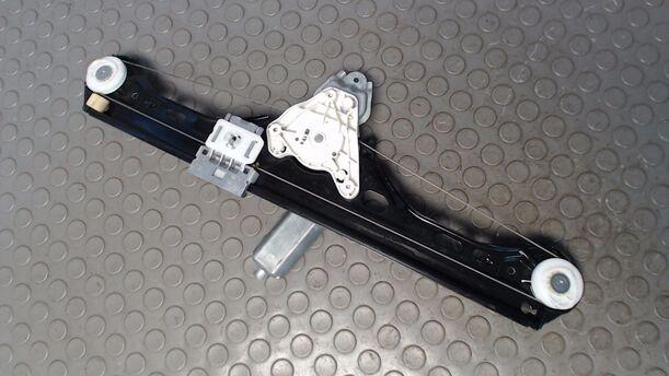 Foto: FENSTERHEBER ELEKTRISCH HINTEN LINKS ( T-MODELL ) eines Mercedes-Benz C 220 T CDI TS