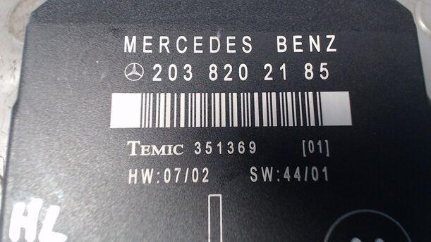 Foto: TÜRSTEUERGERÄT HINTEN LINKS eines Mercedes-Benz C 220 T CDI TS