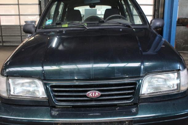 Foto: MOTORHAUBE eines Kia Sportage TS