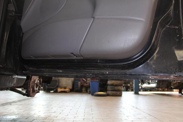 Foto: TÜR VORN RECHTS (4/5-Türer) eines Ford Focus Turnier Comfort