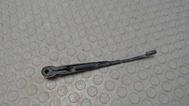 Foto: SCHEIBENWISCHERARM HINTEN eines Ford Focus Turnier Comfort