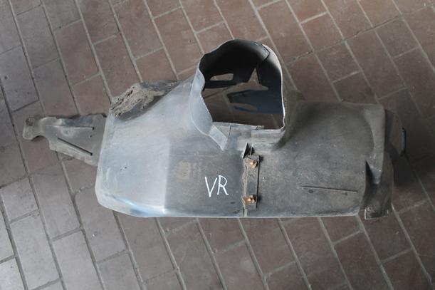 Foto: RADHAUSSCHALE VORN RECHTS eines Mercedes-Benz A 140 TS