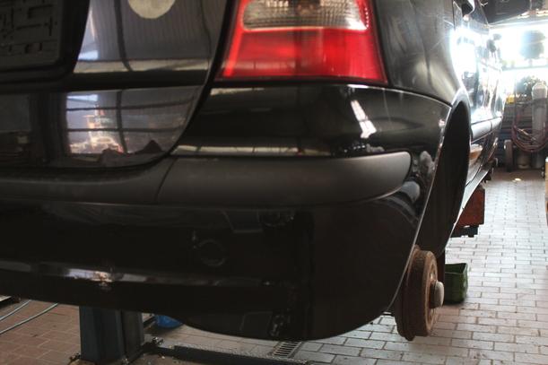Foto: STOSSFÄNGER / STOßSTANGE HINTEN eines Mercedes-Benz A 140 TS