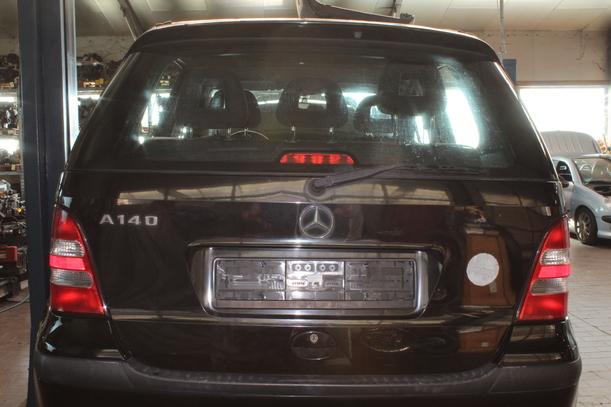 Foto: HECKKLAPPE / HECKDECKEL eines Mercedes-Benz A 140 TS