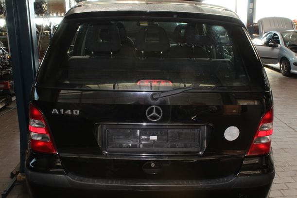 Foto: HECKKLAPPE / HECKDECKEL eines Mercedes-Benz A 140 TS