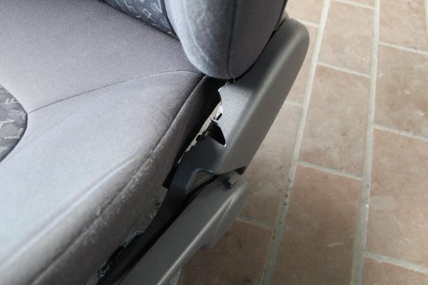 Foto: SITZ VORN LINKS eines Mercedes-Benz A 140 TS