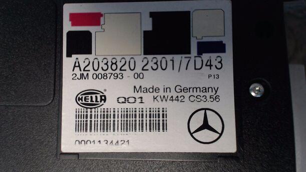 Foto: INNENRAUMLEUCHTE/ INNENLEUCHTE eines Mercedes-Benz C 220 T CDI TS