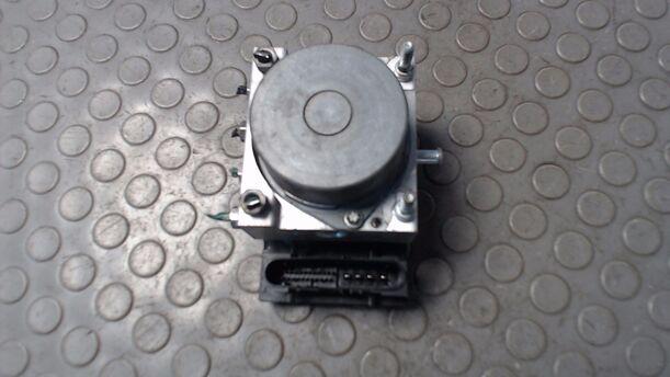 Foto: HAUPTBREMSAGGREGAT ABS eines Renault Modus 1.2 16V TS