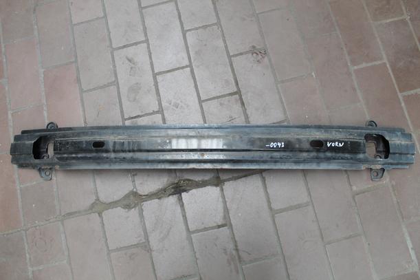 Foto: VERSTÄRKUNG VORN eines Hyundai Accent 1.4 TS