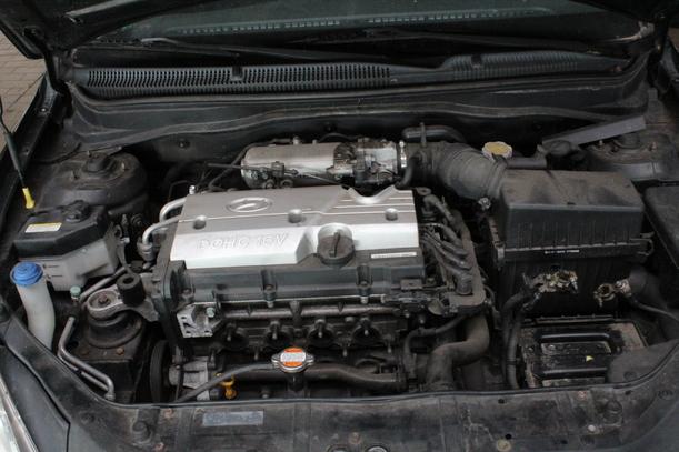 Foto: MOTOR ( G4EE ) eines Hyundai Accent 1.4 TS