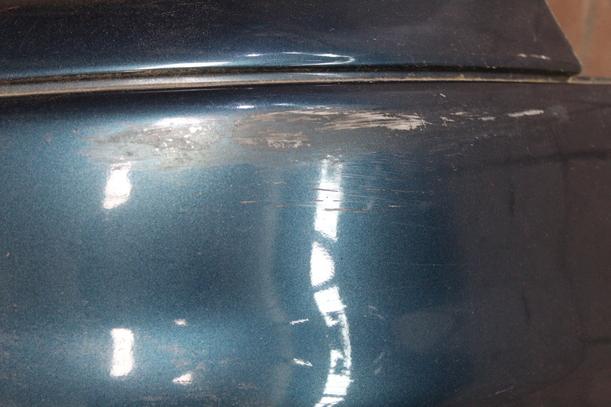 Foto: STOSSFÄNGER/ STOßSTANGE VORN ( 4/5 TÜRER ) eines Hyundai Accent 1.3i Automatik TS