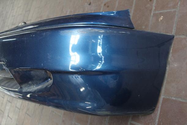 Foto: STOSSFÄNGER/ STOßSTANGE VORN ( 4/5 TÜRER ) eines Hyundai Accent 1.3i Automatik TS