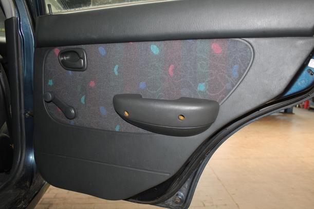 Foto: TÜR HINTEN RECHTS eines Hyundai Accent 1.3i Automatik TS