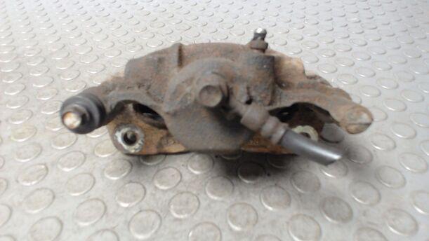Foto: BREMSSATTEL VORN RECHTS eines Hyundai Accent 1.3i Automatik TS