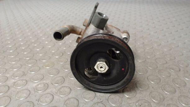 Foto: PUMPE/ SERVOLENKUNG/ SERVOPUMPE eines Hyundai Accent 1.3i Automatik TS