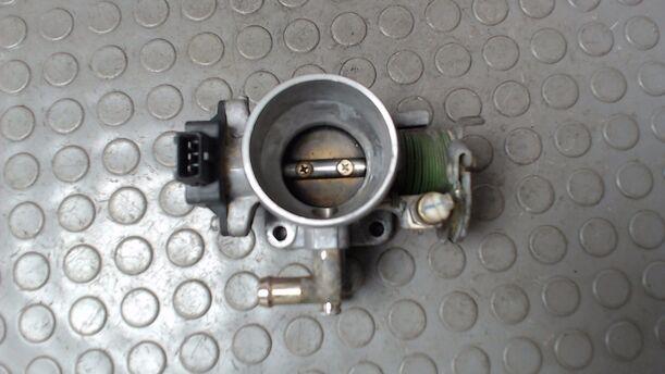 Foto: DROSSELKLAPPENSTUTZEN MECHANISCH eines Hyundai Accent 1.3i Automatik TS