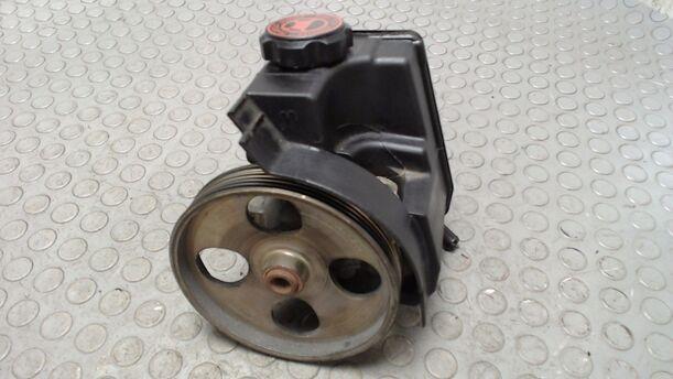 Foto: PUMPE SERVOLENKUNG eines Peugeot 206 CC 135 GTI