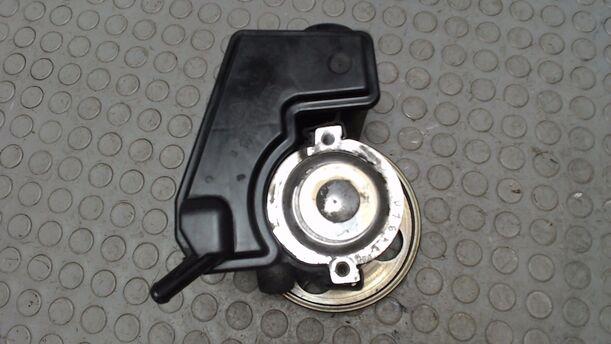 Foto: PUMPE SERVOLENKUNG eines Peugeot 206 CC 135 GTI