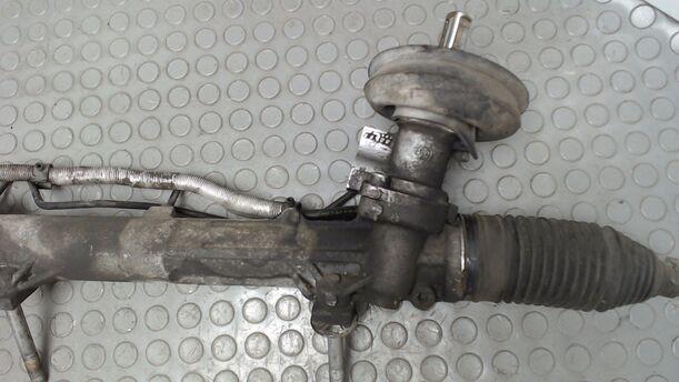 Foto: SERVOLENKUNG eines Peugeot 206 CC 135 GTI