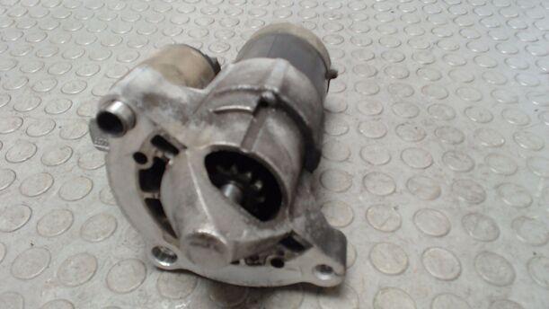 Foto: ANLASSER / STARTER eines Peugeot 206 CC 135 GTI