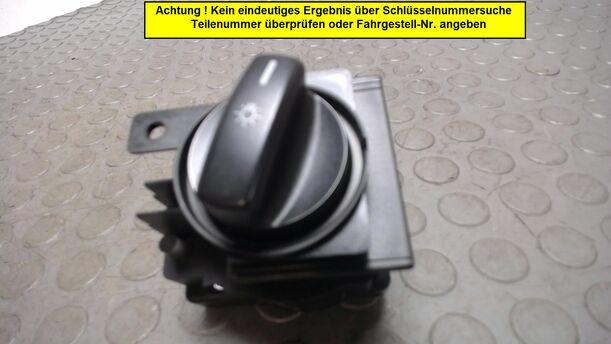Foto: LICHTSCHALTER eines Mercedes-Benz A 150 TS