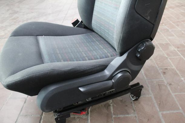 Foto: SITZ VORN LINKS eines Mercedes-Benz A 150 TS