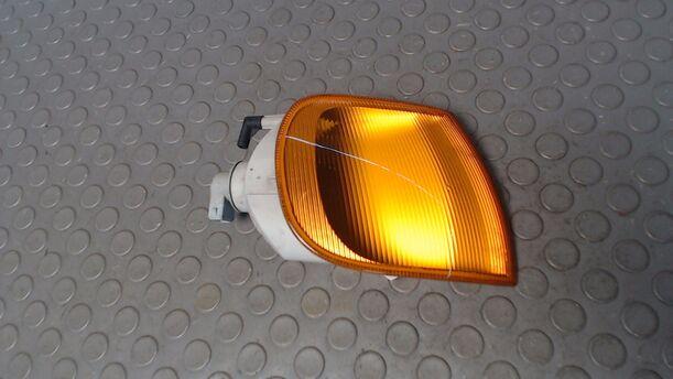 Foto: BLINKER RECHTS eines VW Polo 45 TS