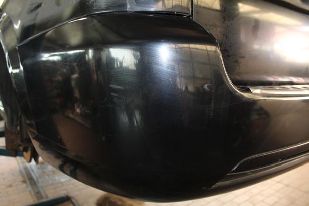 Foto: STOSSFÄNGER / STOßSTANGE HINTEN ( FACELIFT / ST ) eines Ford Mondeo 3.0 Turnier V6 TS