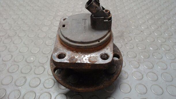 Foto: ACHSSCHENKEL HINTEN LINKS eines Ford Mondeo 3.0 Turnier V6 GL