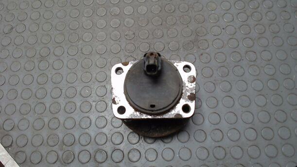 Foto: ACHSSCHENKEL HINTEN LINKS eines Ford Mondeo 3.0 Turnier V6 GL