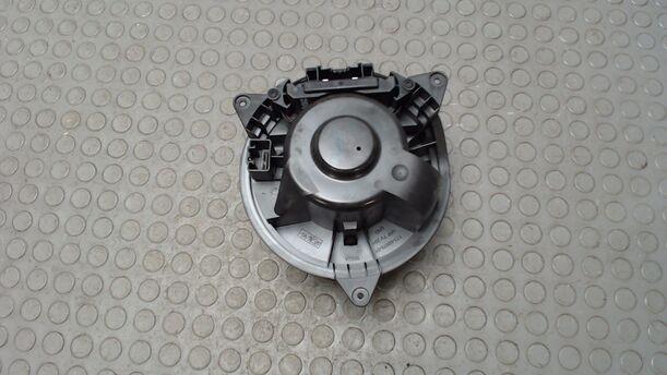 Foto: HEIZUNGSGEBLÄSE eines Ford Mondeo 3.0 Turnier V6 255 592/Z24