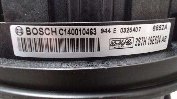 Foto: HEIZUNGSGEBLÄSE eines Ford Mondeo 3.0 Turnier V6 255 592/Z24