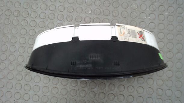 Foto: TACHOEINHEIT / KOMBIINSTRUMENT eines Ford Mondeo 3.0 Turnier V6 255 592/Z24